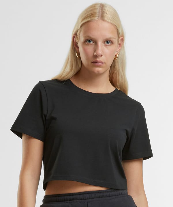 Womens cropped tee