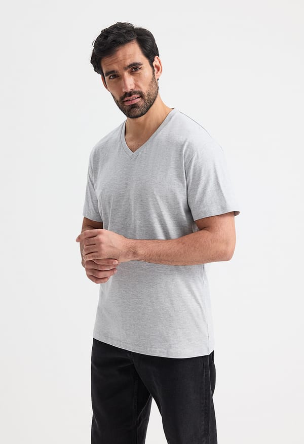 Uneek Classic V Neck T-shirt